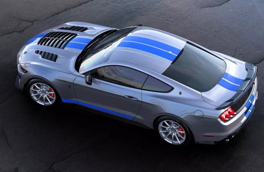 Компания Shelby вернула в модельную линейку экстремальное купе Ford Mustang GT500KR