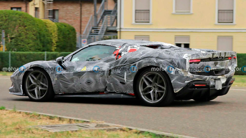 Ferrari покажет новый спортивный кабриолет весной 2022 года 
