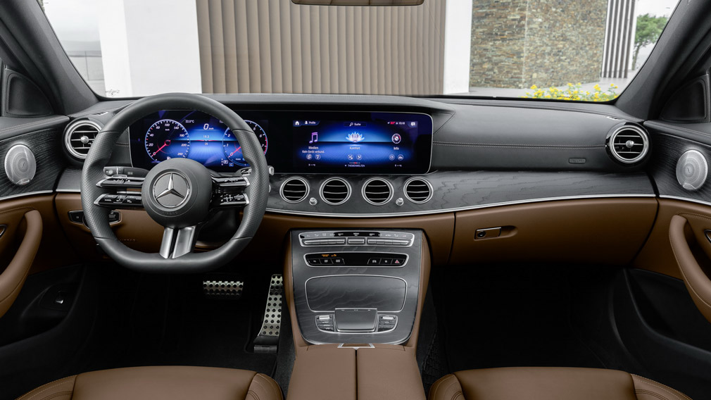 Компания Mercedes-Benz свернула прием заказов на седан E-Class