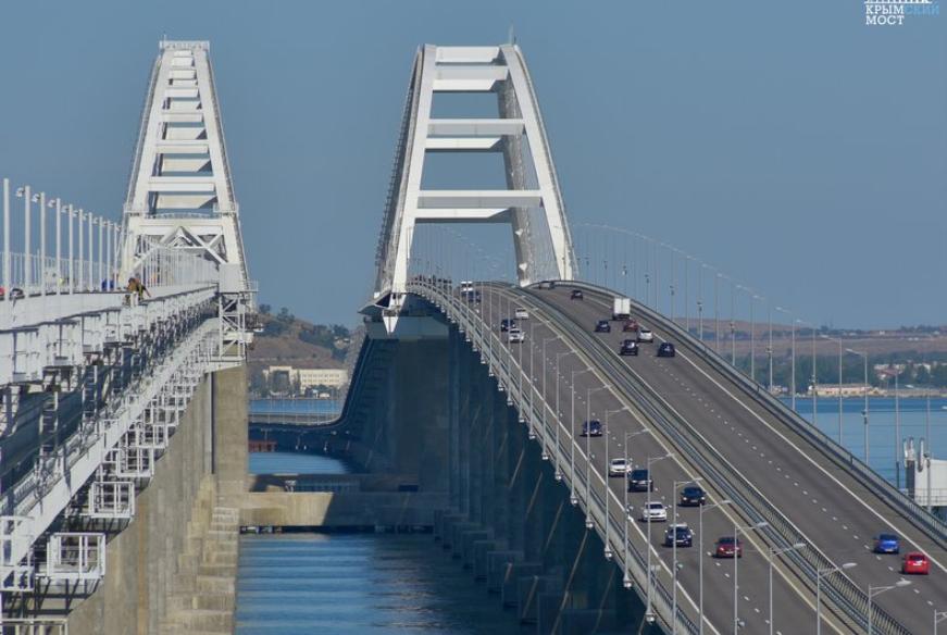 Более 1 млн грузовиков проехало по Крымскому мосту с момента открытия 