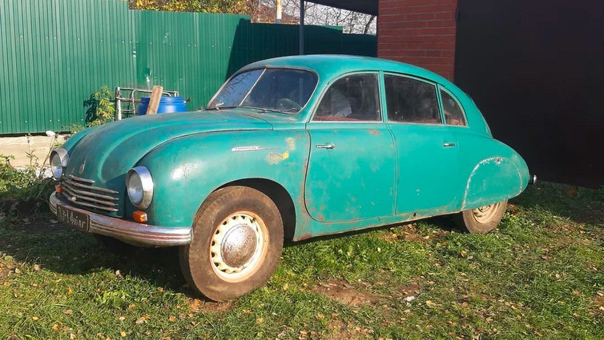 В РФ продается редкая Tatra, которая 35 лет простояла в гараже