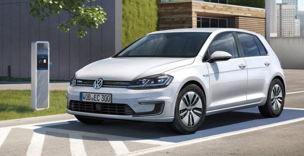 Volkswagen E-Golf: Объявлена стоимость на рестайлинговую версию
