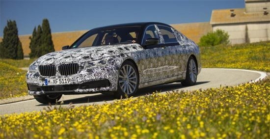 Опубликованы официальные фото прототипа BMW 7-Series