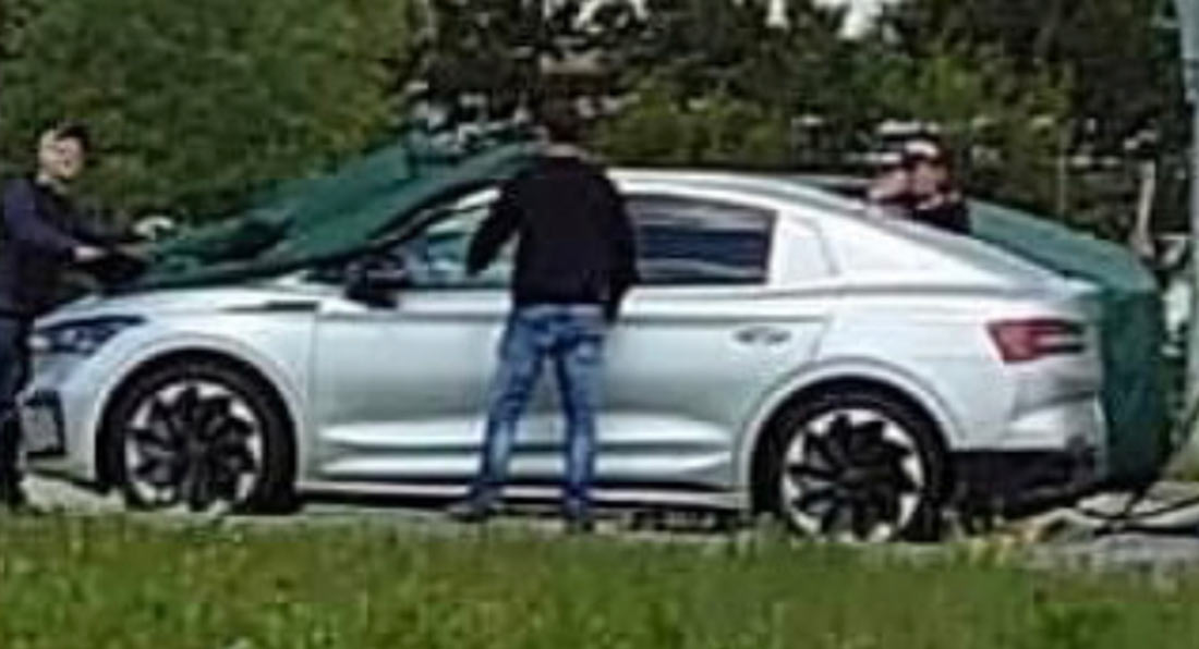 В Интернете показали снимки нового купе Skoda Enyaq iV почти без камуфляжа