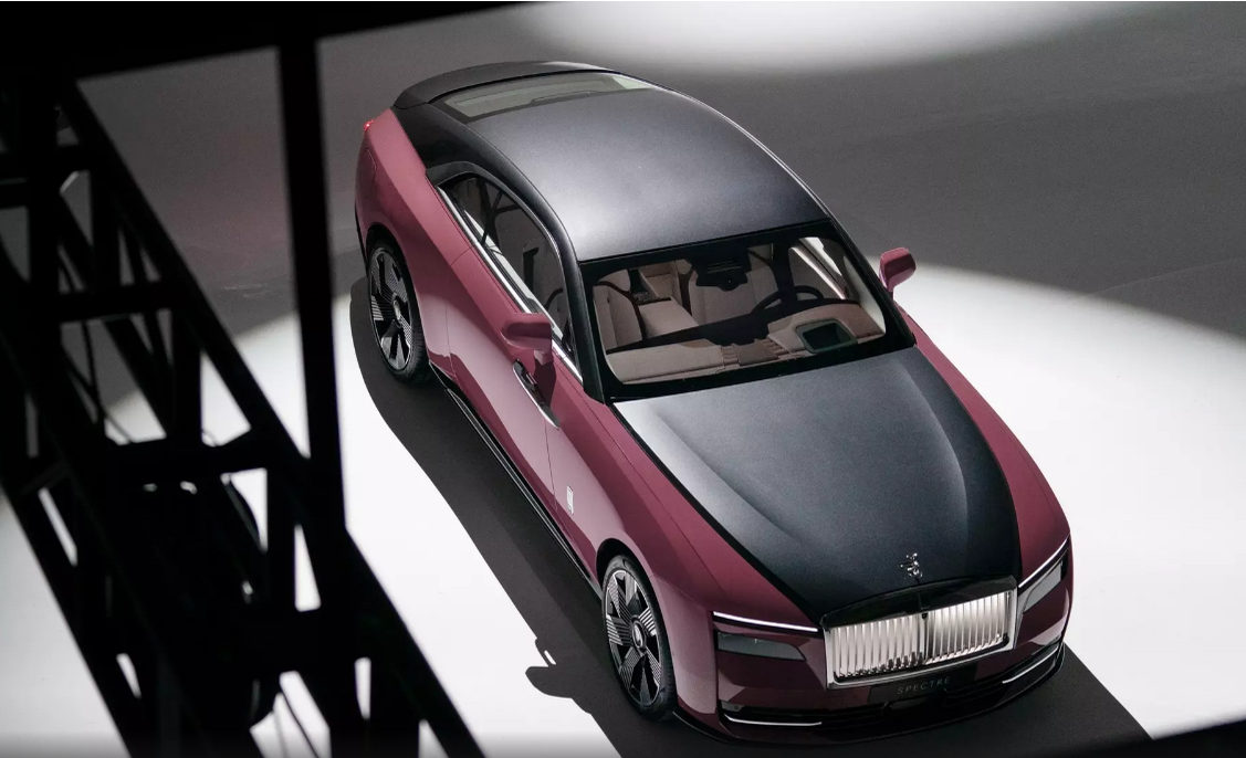 Rolls-Royce выпускает первый автомобиль на водородном топливе - Silver Spectre