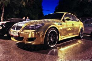 bmw_m5_gold.jpg