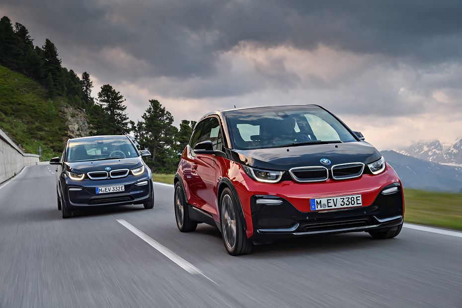 BMW выпустит электрокар с запасом хода до 700 км и мощностью до 800 «лошадей»