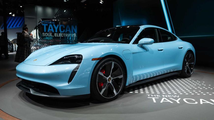 Porsche рассказал о электрическом седане Taycan с задним приводом	
