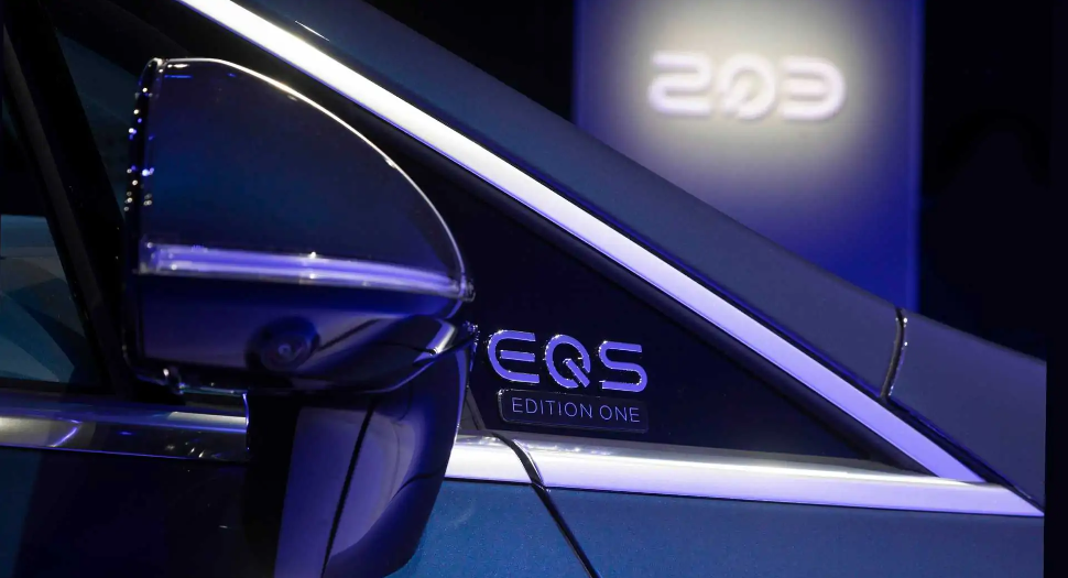 Mercedes-Benz объяснил отсутствие боковых камер на флагманском электрокаре EQS