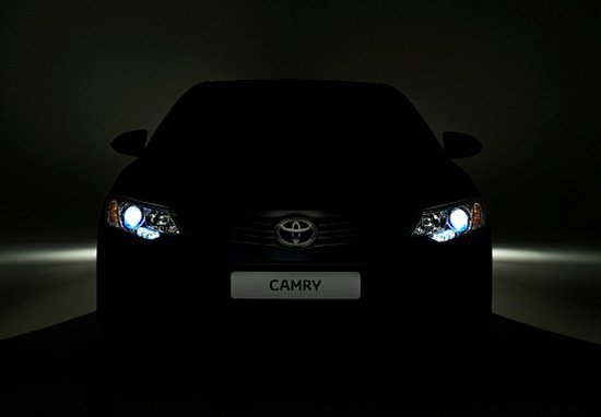 Обновленная Toyota Camry будет представлена на Московском автосалоне 