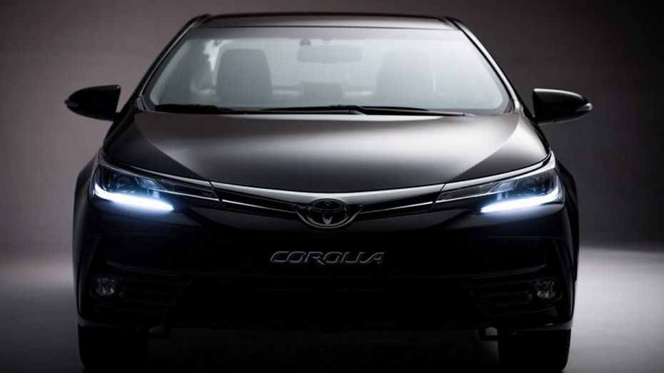 Toyota Corolla: в сети появились первые фотографии нового поколения