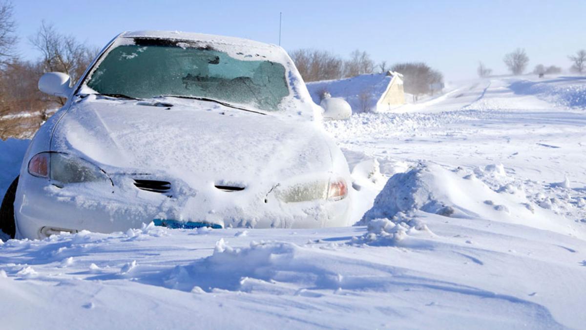 Эксперт «За рулём» перечислил 5 советов по эксплуатации авто зимой 