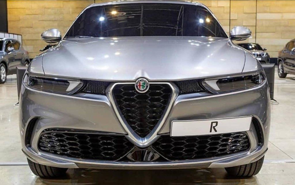 В сети появились фотографии серийного Alfa Romeo Tonale