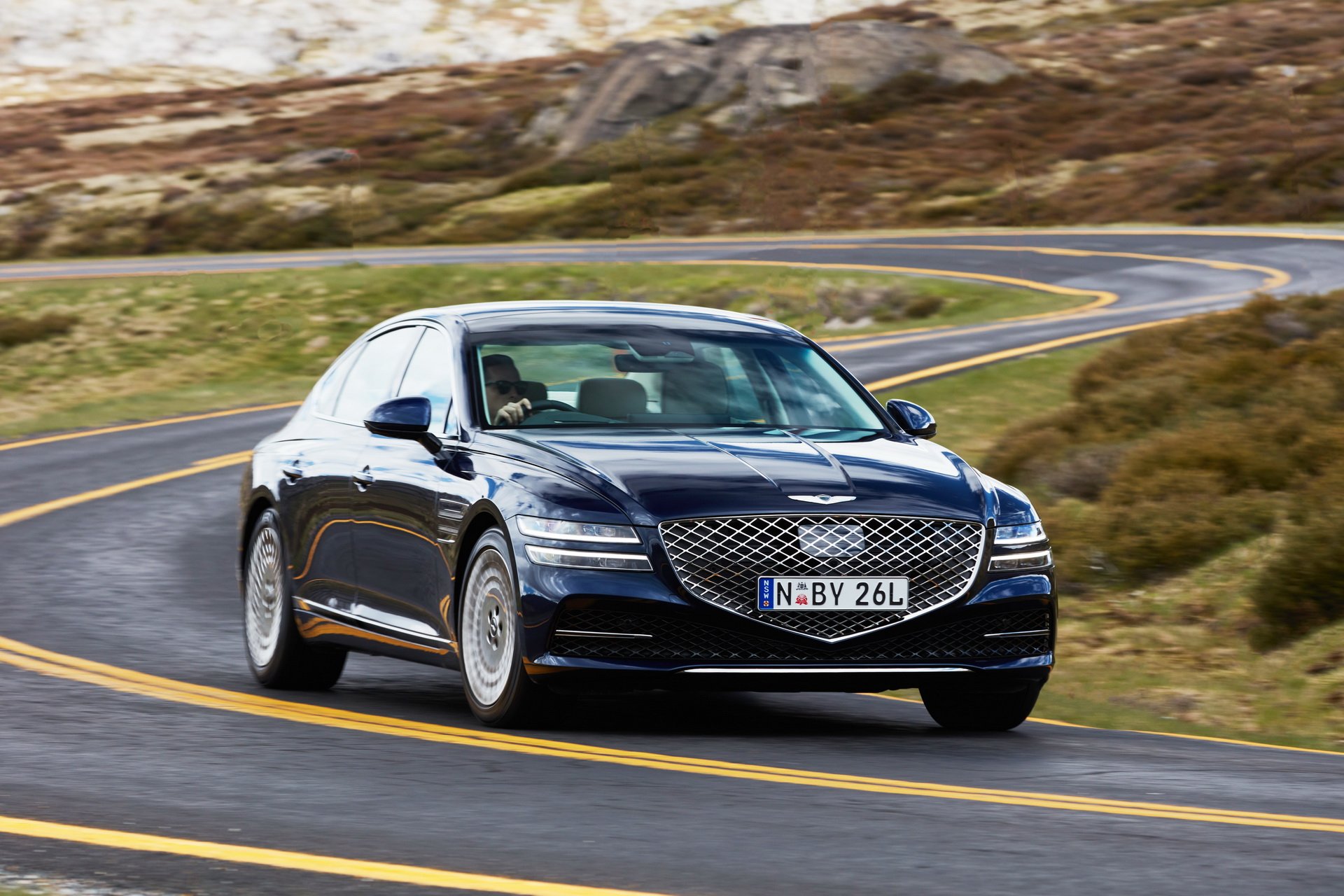 Genesis G80 и GV80 агрессивно подрывают конкурентов BMW и Mercedes на запуске в Европе