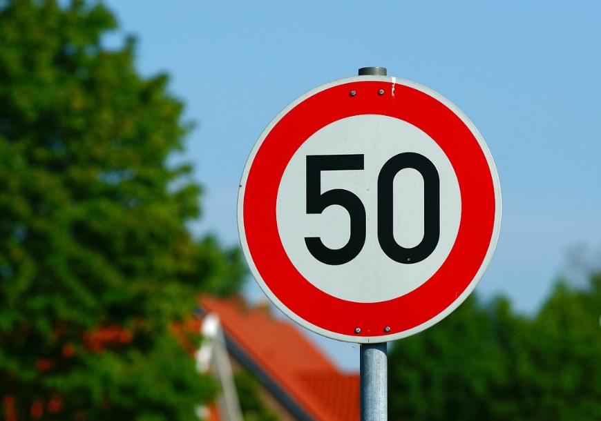 В Москве предложили снизить допустимую скорость в городе до 50 км/ч