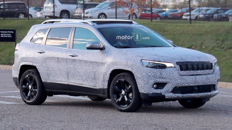 В интернете появились не официальные фотографии нового Jeep Cherokee 2019