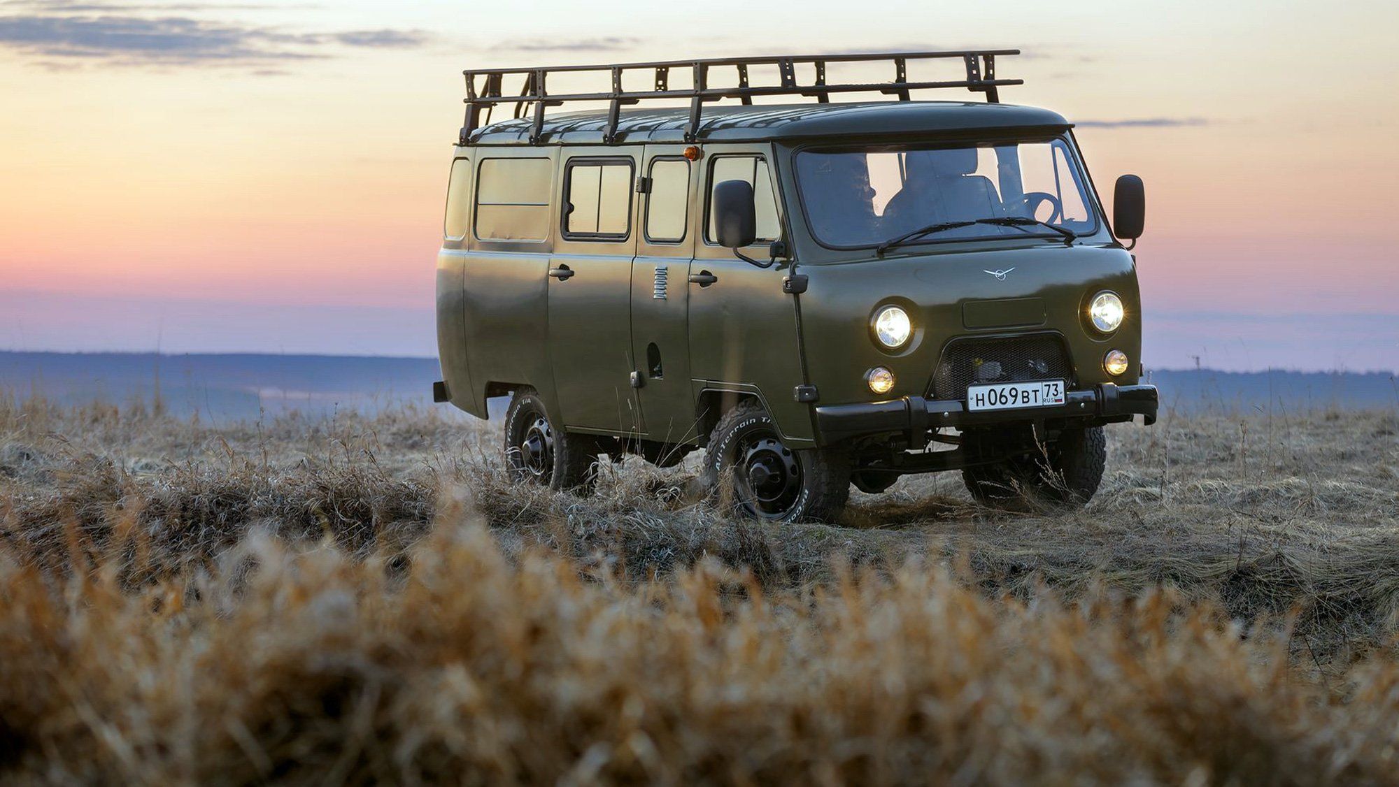 В Новосибирске продали муниципальные машины по заниженной цене