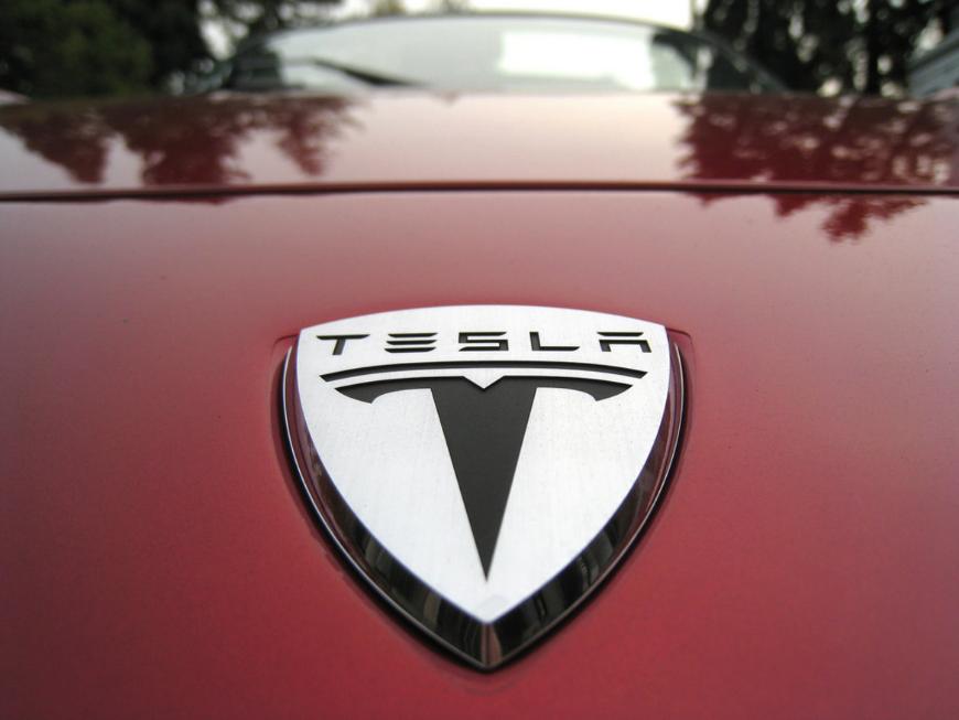 Компания Tesla начнет тестировать новый недорогой электрокар до конца 2021 года