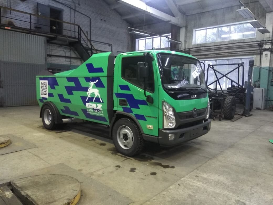 Компания ГАЗ представила гоночный грузовик «Валдай Next» и готовится установить скоростной рекорд