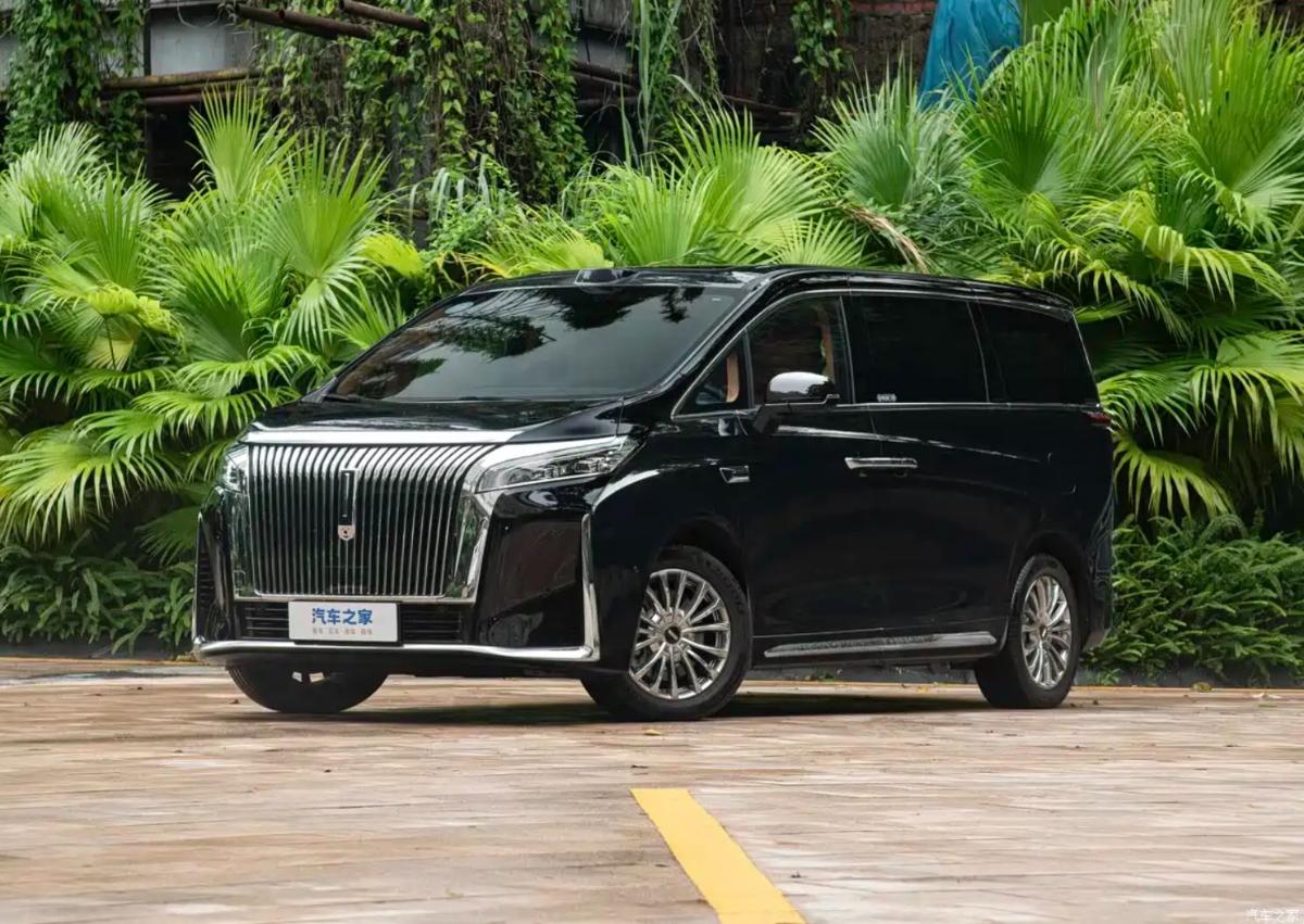 Бренд Wey выводит на рынок премиальный семейный минивэн: что известно 