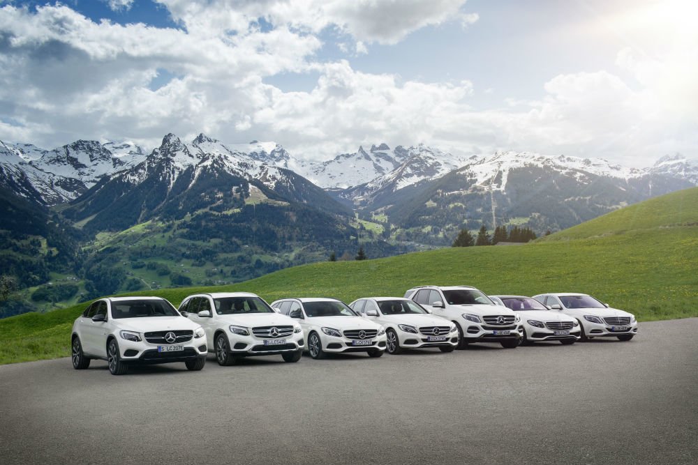 Mercedes-Benz грозит запрет на продажу авто в ФРГ