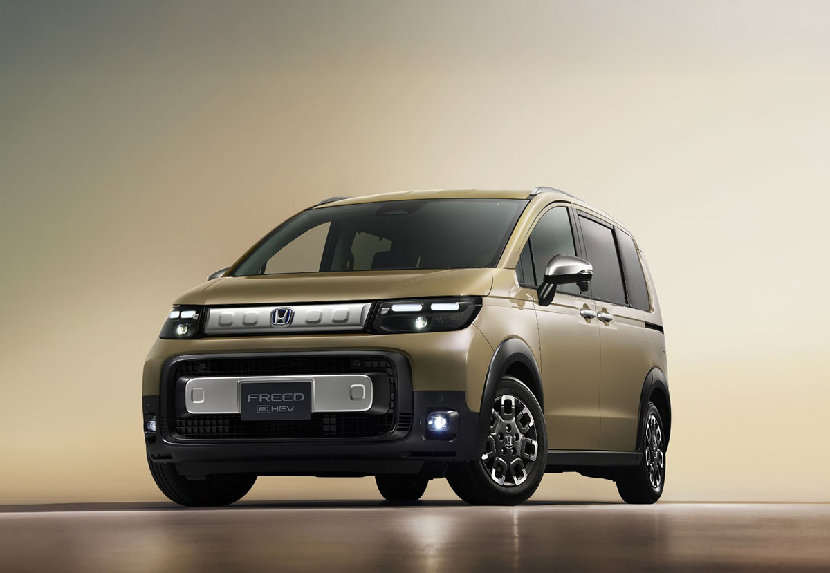 Honda Freed Crosstar стал доступнее в России: Цены рухнули