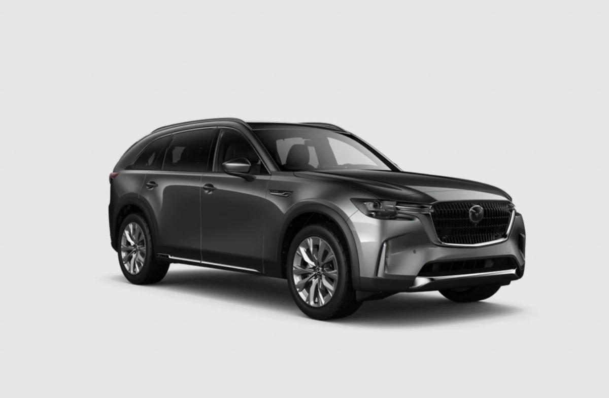 В России продают последние экземпляры мощного кроссовера Mazda CX-90