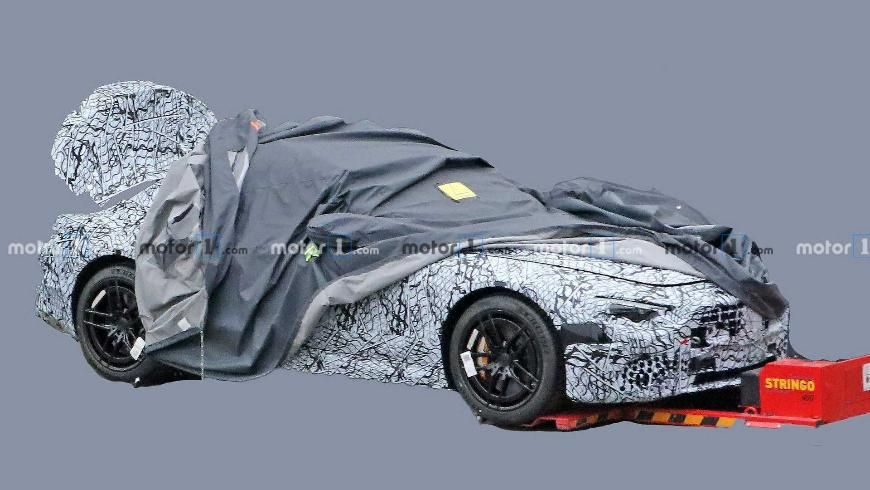 Mercedes планирует представить гибридную версию обновленного SL