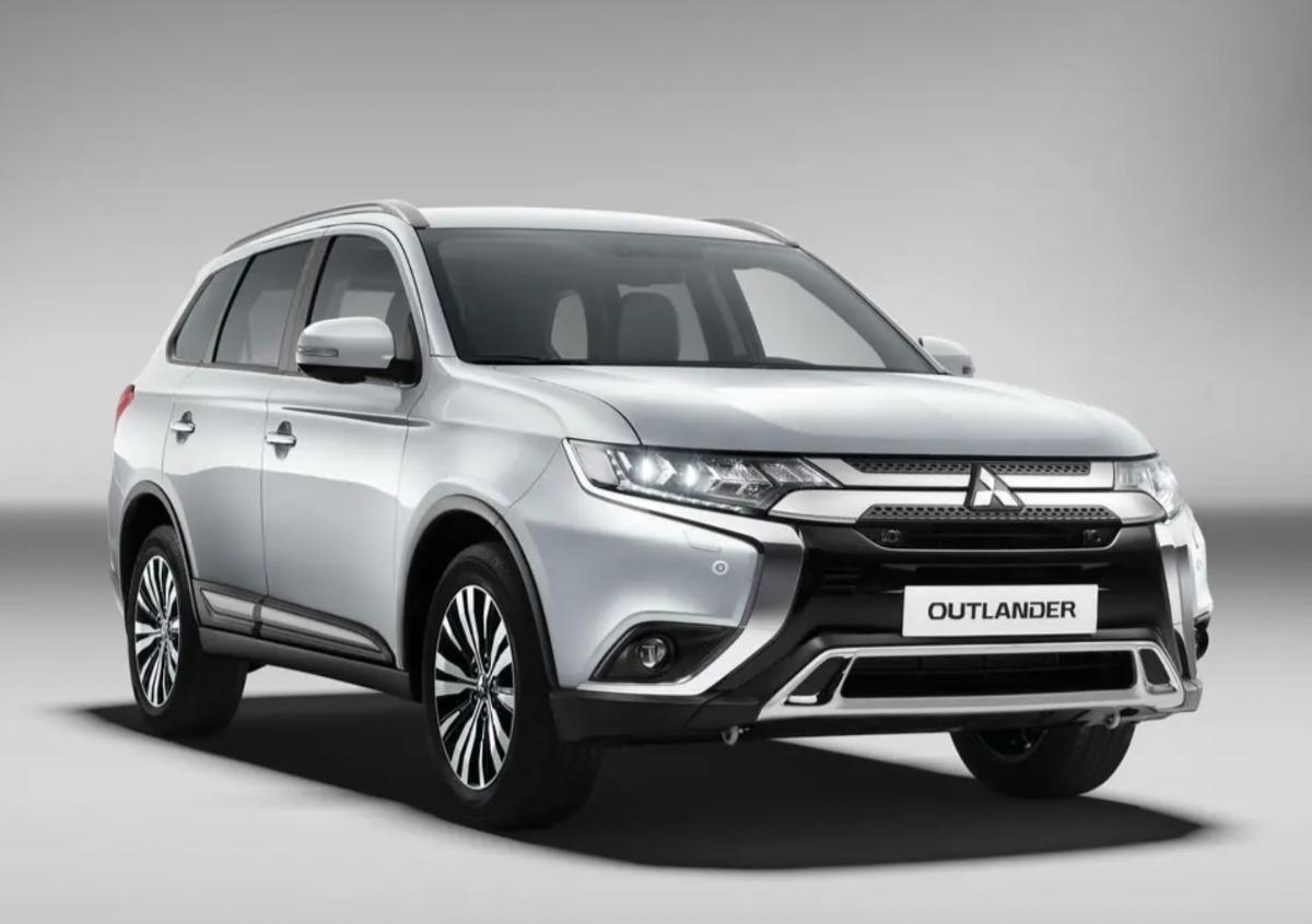 Блогер Елена Лисовская выбрала пять самых популярных иномарок до 160 л.с.