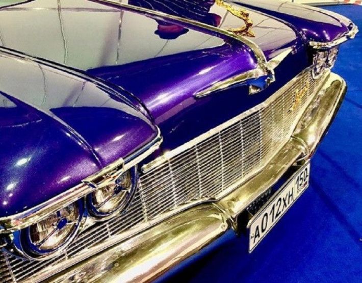 В Красноярске показали восстановленный Cadillac Мэрилин Монро 