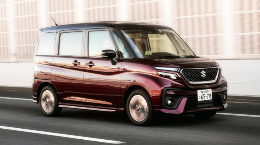 В России стартовали продажи минивэнов Suzuki по цене LADA Granta