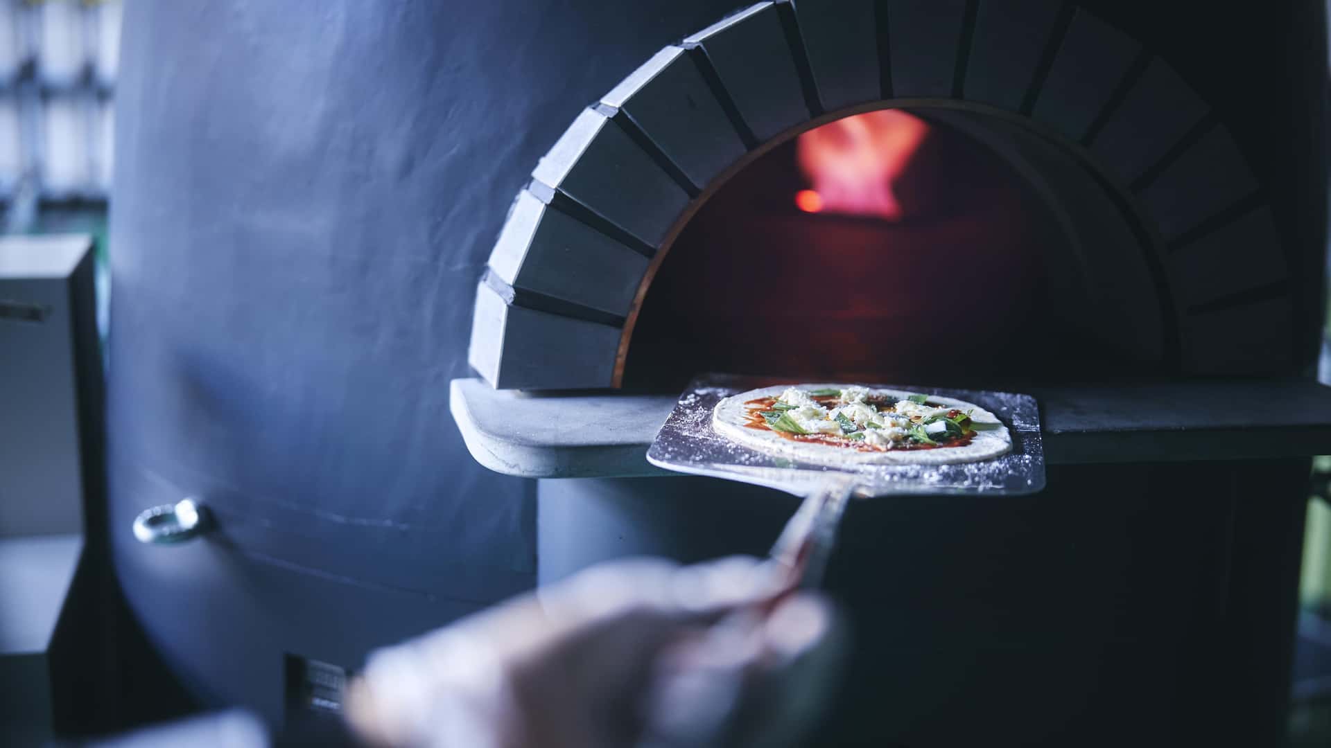 Toyota решила приготовить пиццу в каменной печи используя водород
