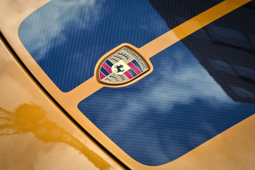 Porsche отзовет в России более 2 тыс. Panamera из-за риска короткого замыкания 