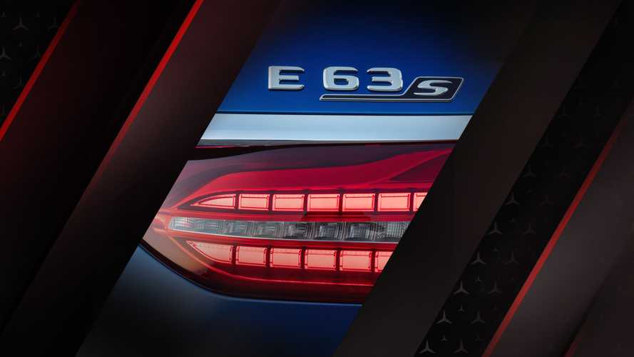 В интернете опубликовали тизер обновленного Mercedes-AMG E63 