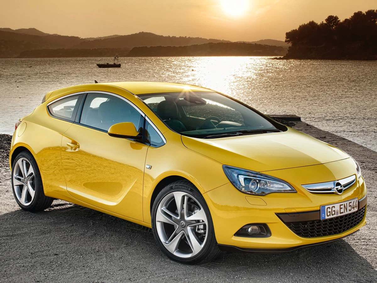 Компания Opel выпустила Opel Astra в новой версии Tech Edition