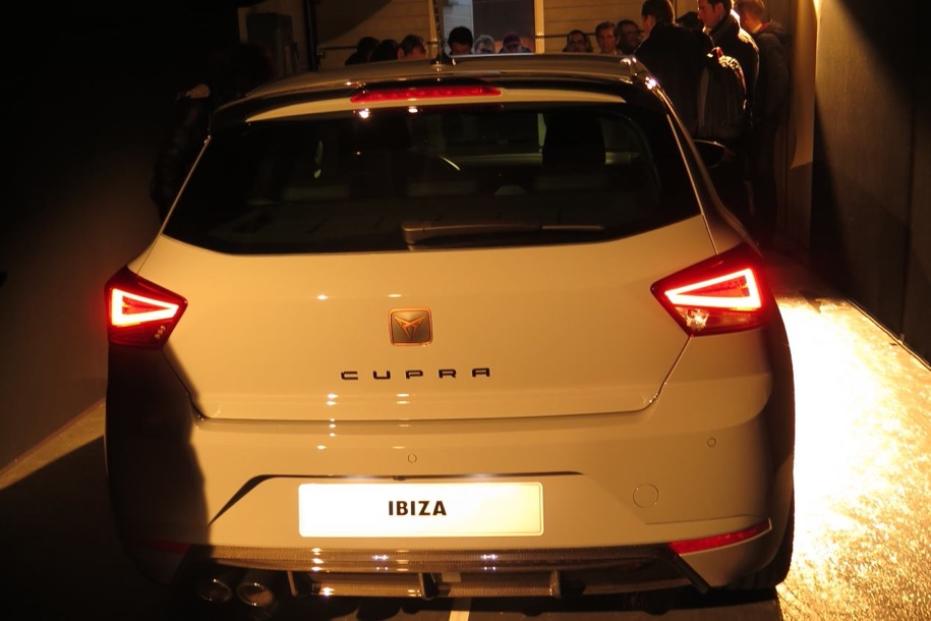 В сети полностью рассекретили Cupra Seat Ibiza
