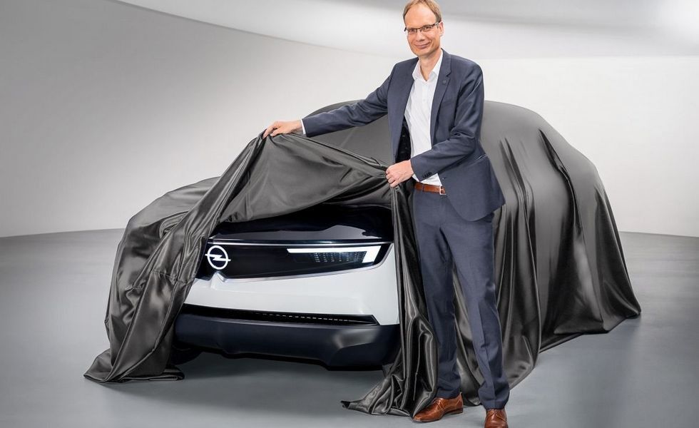 В сети появилось первое видео нового дизайна Opel и Vauxhall