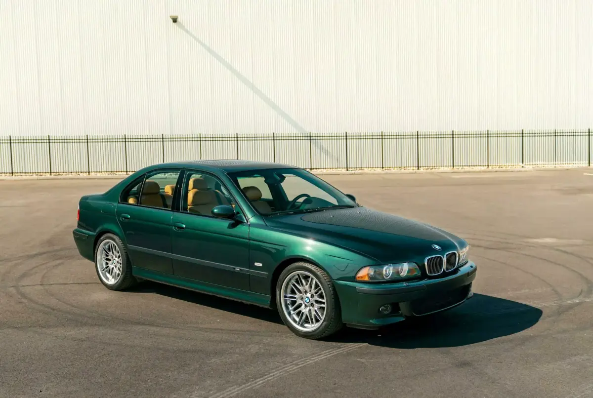 Почему этот BMW M5 E39 стоит ли он больше, чем новый BMW M3?
