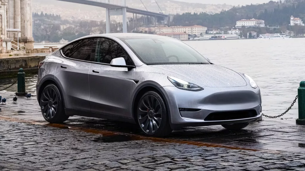 Электрокар Tesla Model Y в пятый раз в этом году превысила ежемесячные продажи в Европе