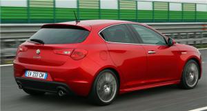 Alfa-Romeo-Giulietta-2.jpg