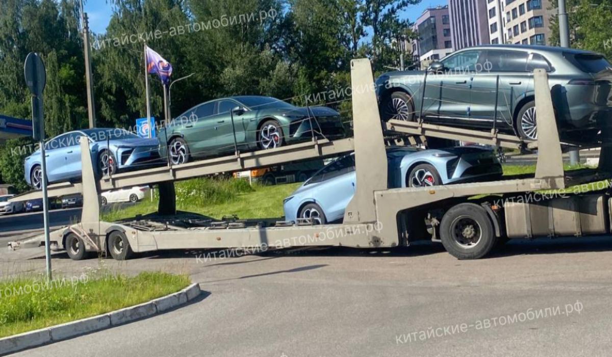 Российским дилерам отгружают первую партию седанов Exlantix ES