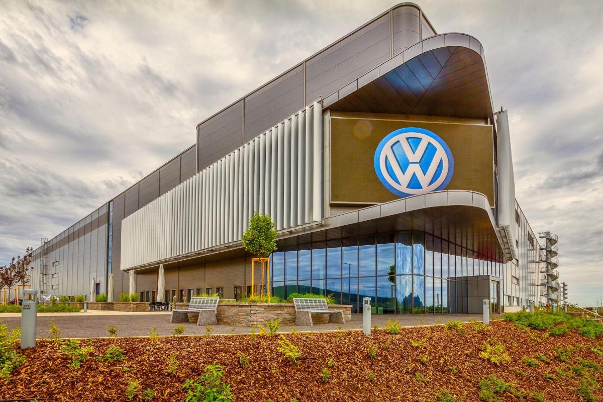 Стала известна причина, по которой Volkswagen откладывает запуск ID.Golf