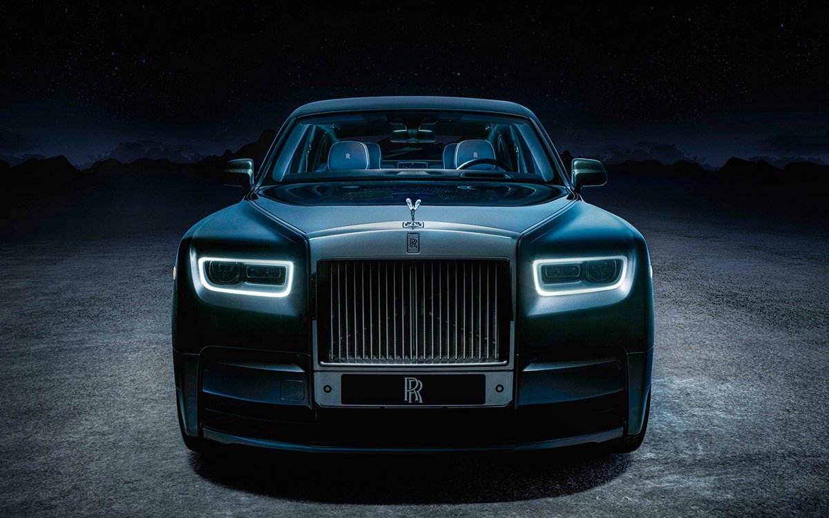 Бренд Rolls-Royce представил ограниченную спецверсию седана Phantom Tempus
