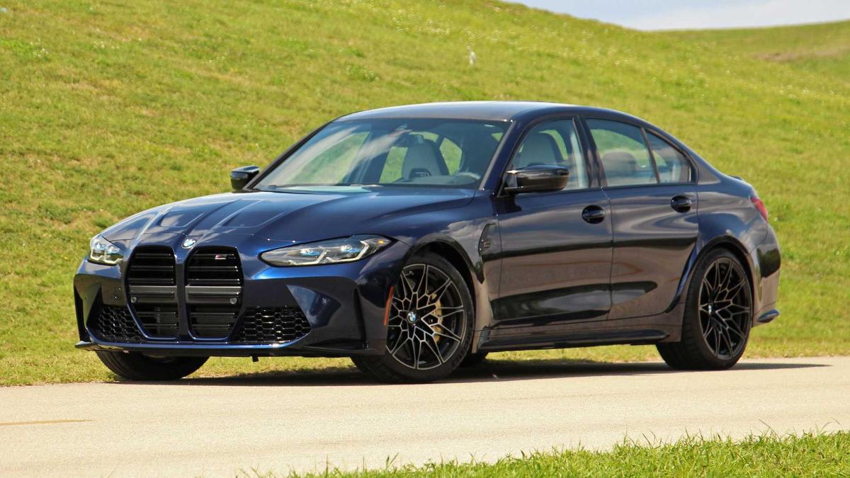 Появились подробности об экстремальном седане BMW M3 CS