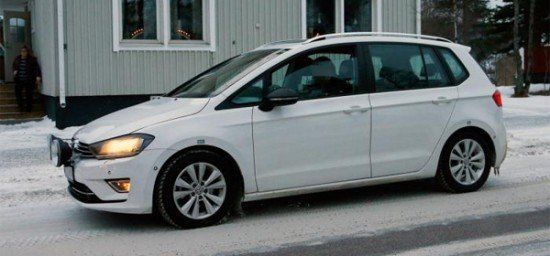 Volkswagen Sportsvan поймали во время тестирования