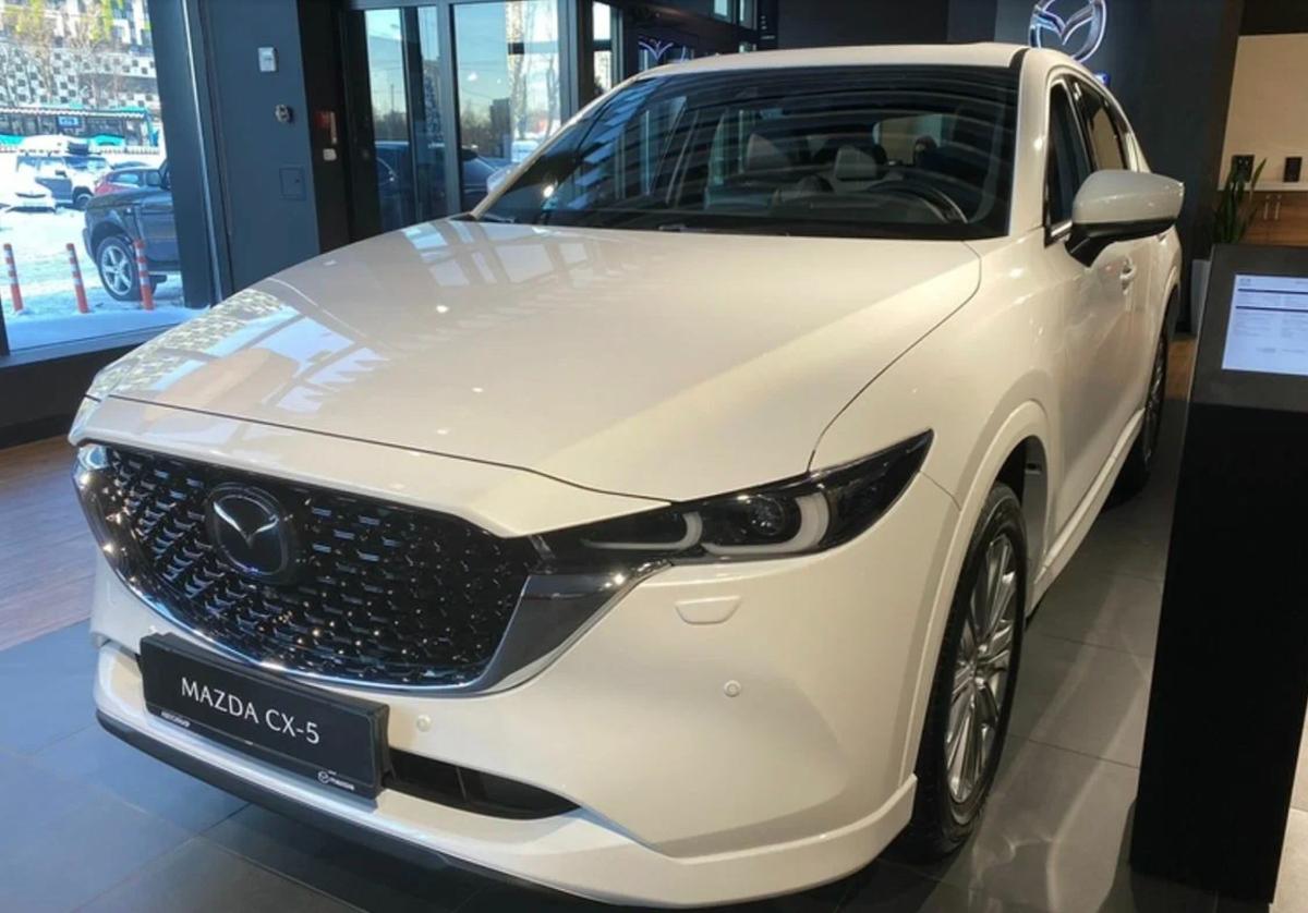 В России продают новые Mazda CX-5: что с ценами и комплектациями 