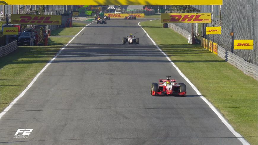 Дэниел Тиктум одержал победу на второй гонке Формулы-2 в Италии, Шварцман – 6-й
