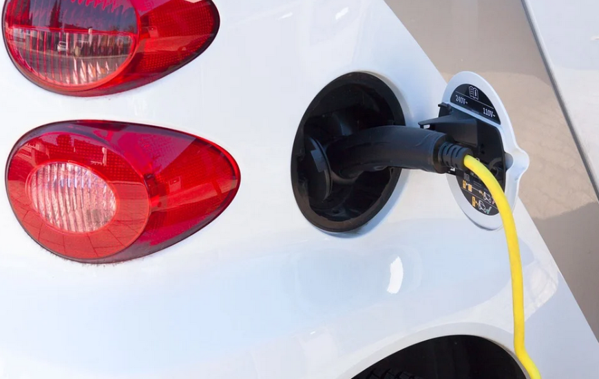 На электрокары и авто на газу не будут распространяться запрещающие знаки