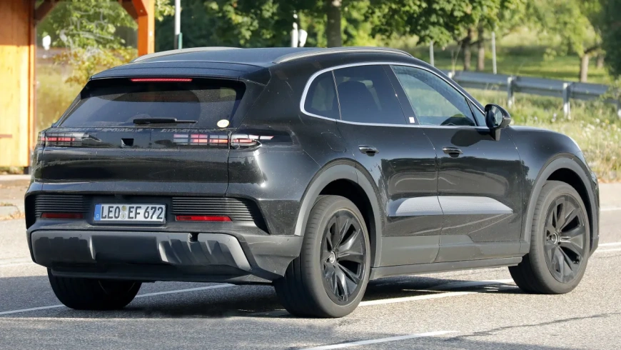 Porsche Cayenne Electric - rear 3_4_lvuxod.webp Porsche Cayenne Electric - rear 3_4_lvuxod.webp