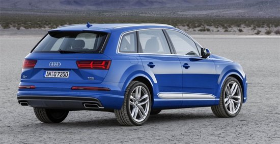 Тест-драйв Компанией Audi официально презентован кроссовер Q7 второго поколения смотреть видео, видеобзор, комплектации, характеристики авто, фото, цены в России на сайте Carsweek